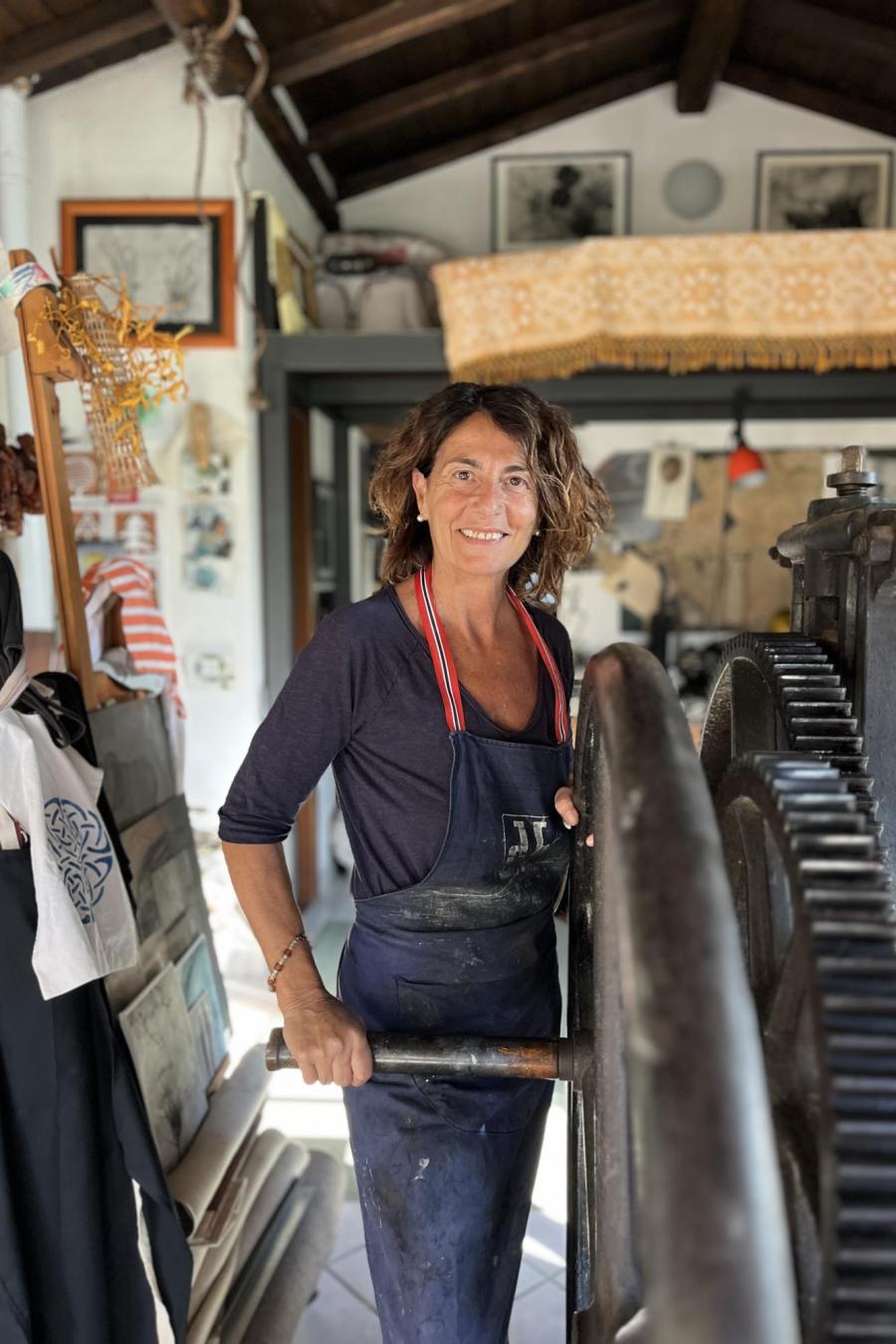 Elisabetta Diamanti dans son atelier, septembre 2024